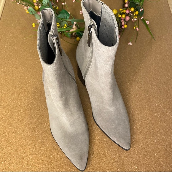 Blondo Indi Waterproof Bootie Suede Size 6.5 Pointy Toe - Picture 7 of 15